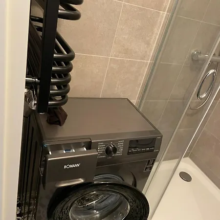 بيت ضيافة Neu Renoviert Private Mit Bad Und Kueche روستوك