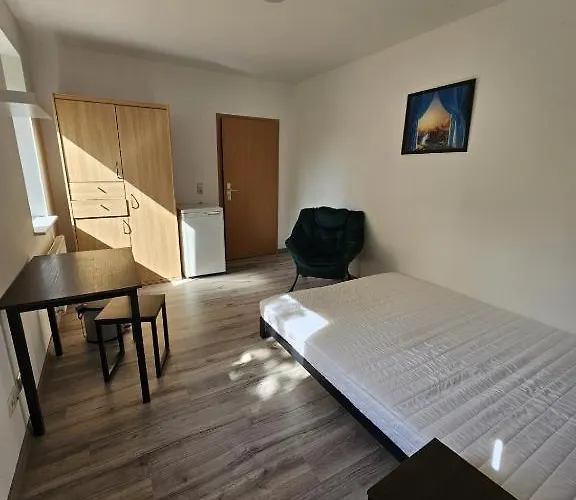 Neu Renoviert Private Mit Bad Und Kueche