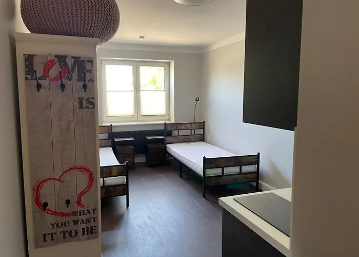 Neu Renoviert Private Mit Bad Und Kueche 3*